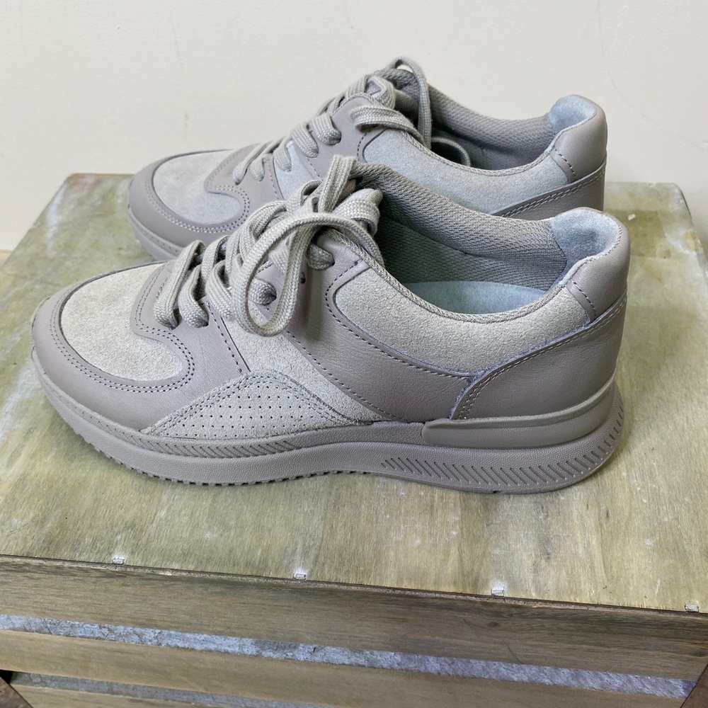 O by Everlane Gray Lace Up Traininer Shoes